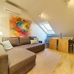 Reja Comfy Elegance By Bookinghost Apartment Breslau