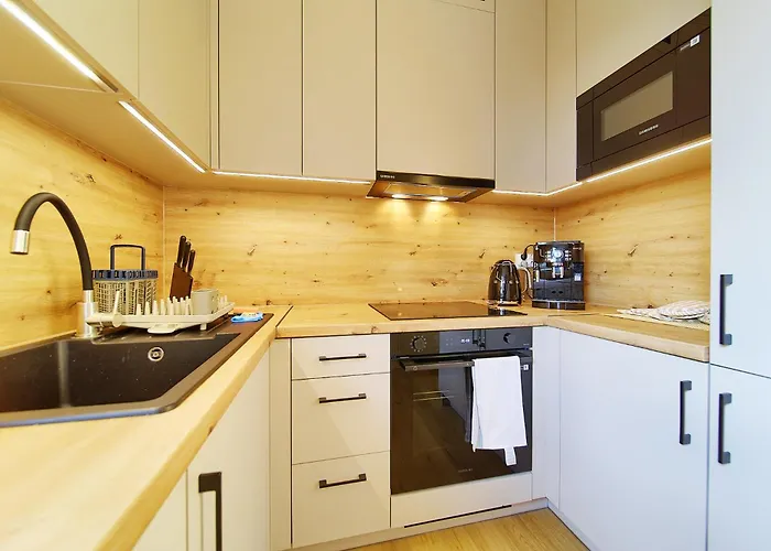 Reja Comfy Elegance By Bookinghost Daire Wroclaw