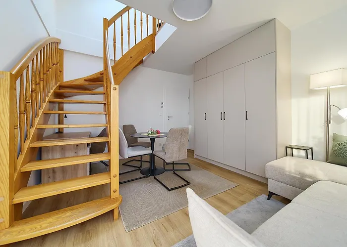 Reja Comfy Elegance By Bookinghost