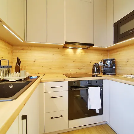 Reja Comfy Elegance By Bookinghost Lägenhet Wrocław