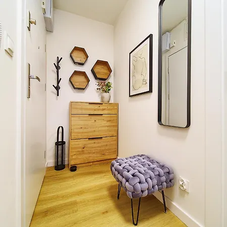 Reja Comfy Elegance By Bookinghost Апартаменты *