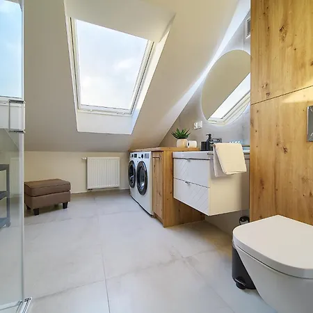 Апартаменты Reja Comfy Elegance By Bookinghost Вроцлав